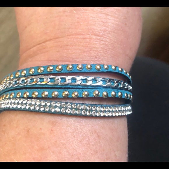 Jewelry - 5/$10! Teal bling wristband bracelet